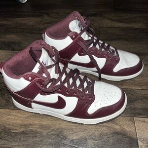 Nike High Top Dunks ‘Burgundy Crush’